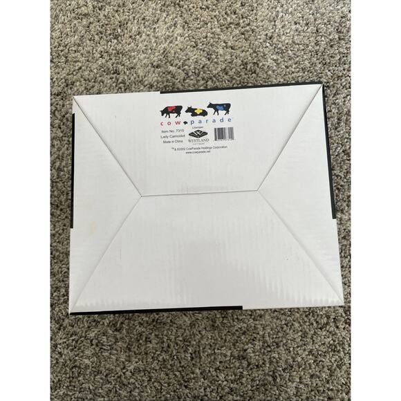 Cow Parade “Lady Camoolot” #7315 Carousel Figurine 2002 Retired Westland - Picture 8 of 9